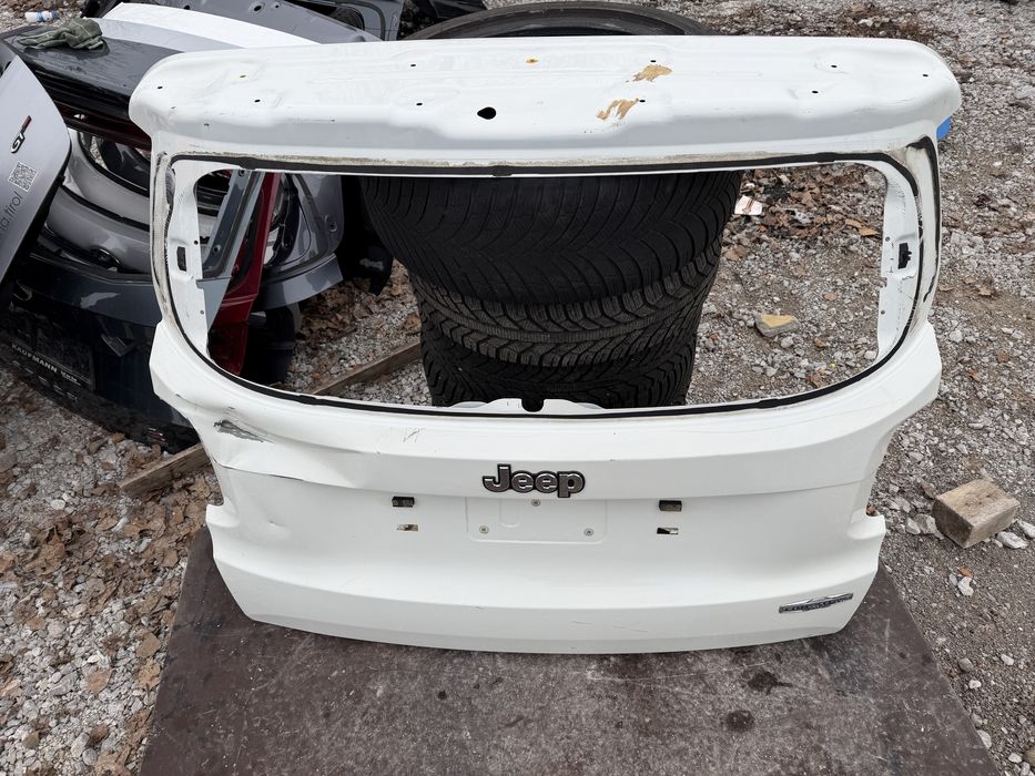 Капак Jeep Renegade