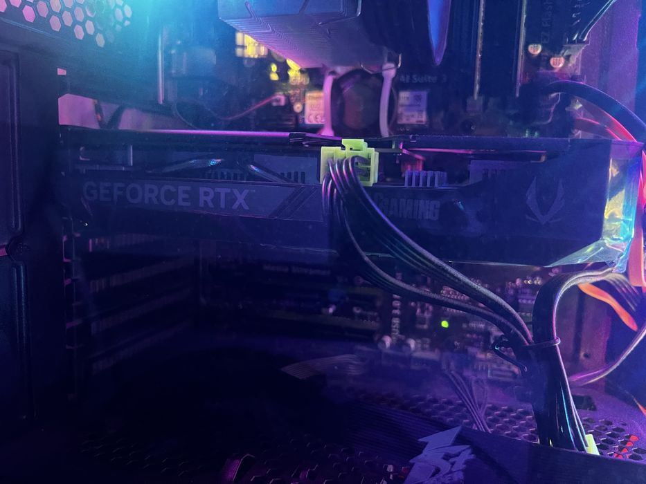 Продам zotec rtx 5060