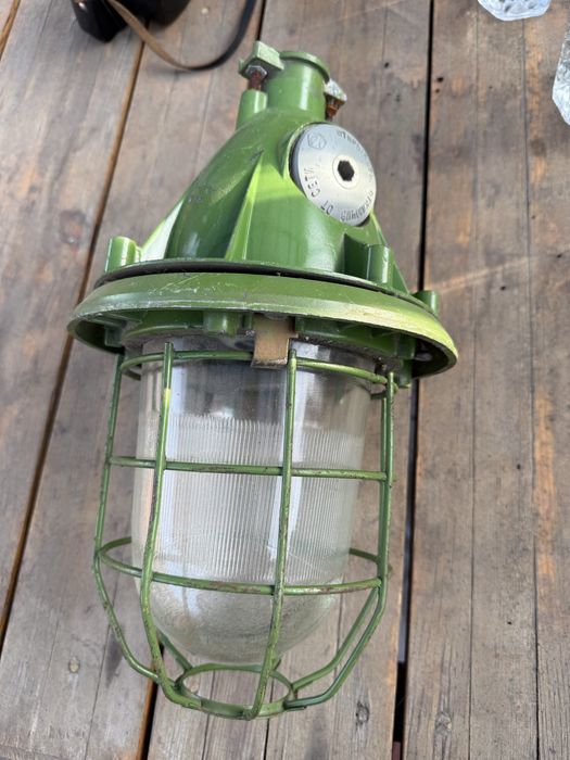 Взрывозащищённый промышленный светильник (СССР). 6 штук