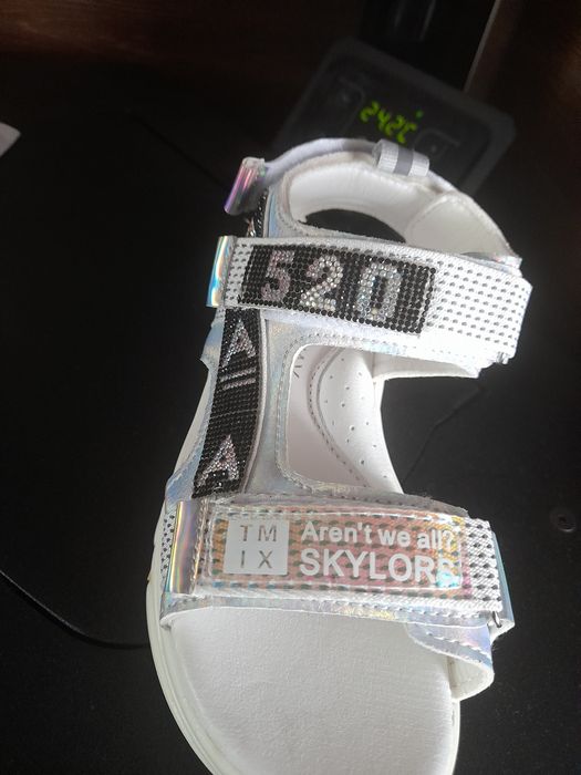 Сандали за момиче