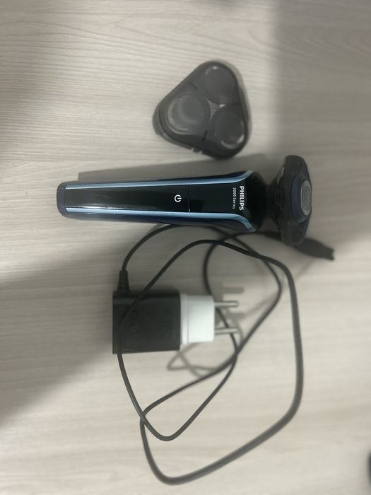 Электробритва Philips S3608