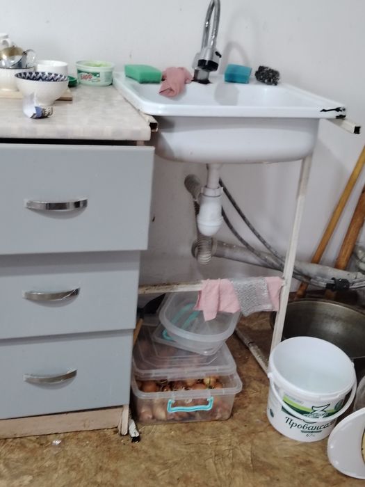 Продам кухонную мойку