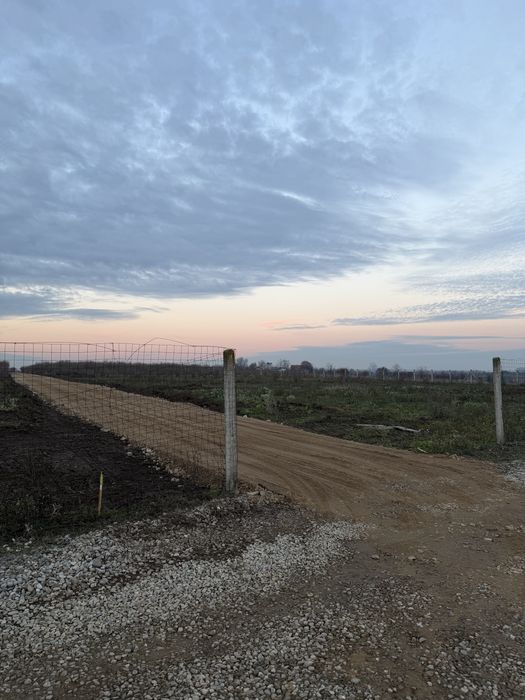 Parcele de vanzare Pausa