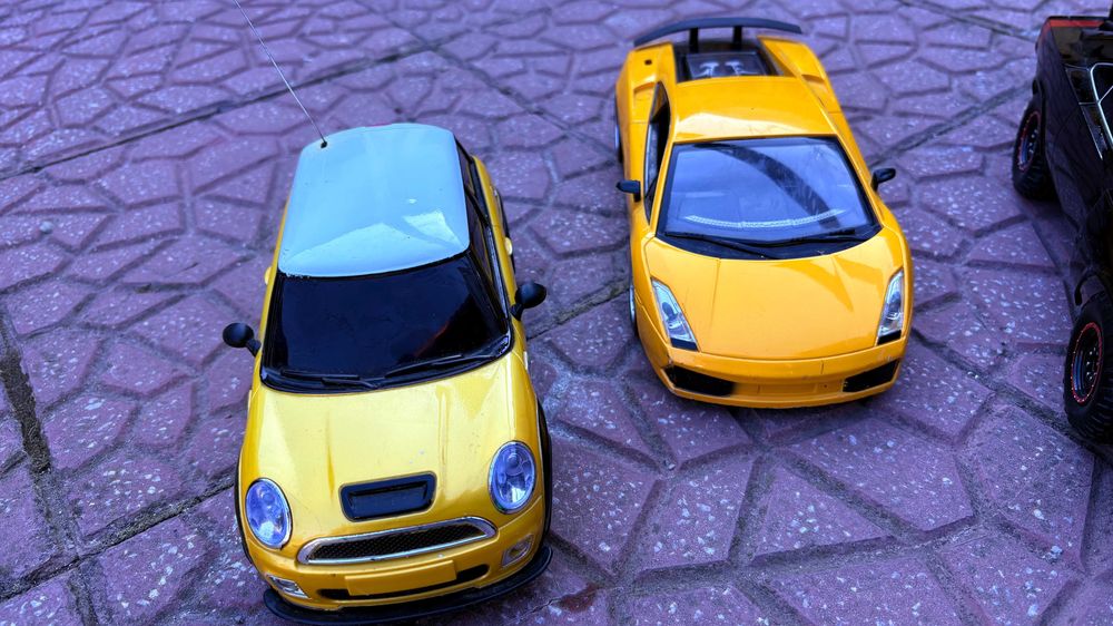 Lot 4 masinute machete mari (Lamborghini, Mini Cooper) - Fara telecomanda