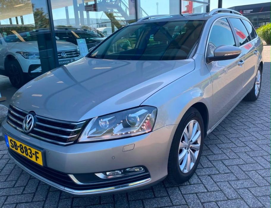 VW PASSAT B7 2014г.2.0TDI 140коня HighLine, Панорама Кожа Климатрон КАТО НОВ 7999€