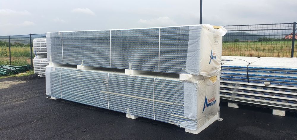 Panouri Sandwich pentru perete 4 și 6 cm si acoperis de 1, 4 si 6 cm