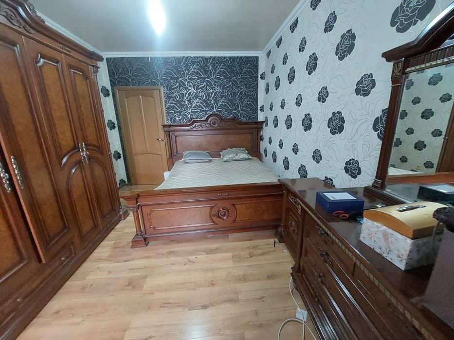 Стенка,диван,камод комлект