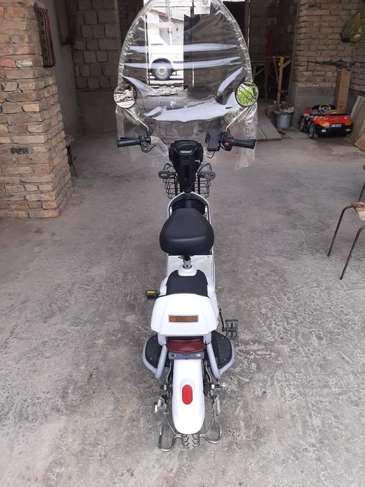 Elektron skuter sotiladi hali yangi