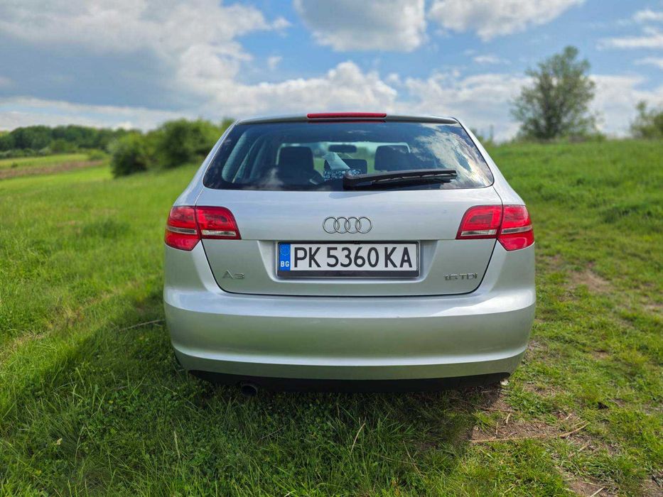 Audi A3 2010-1.6- (90кс)