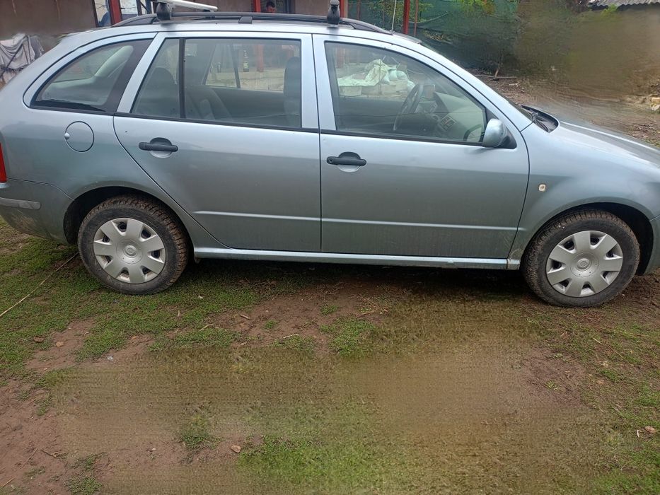 Vând Skoda fabia