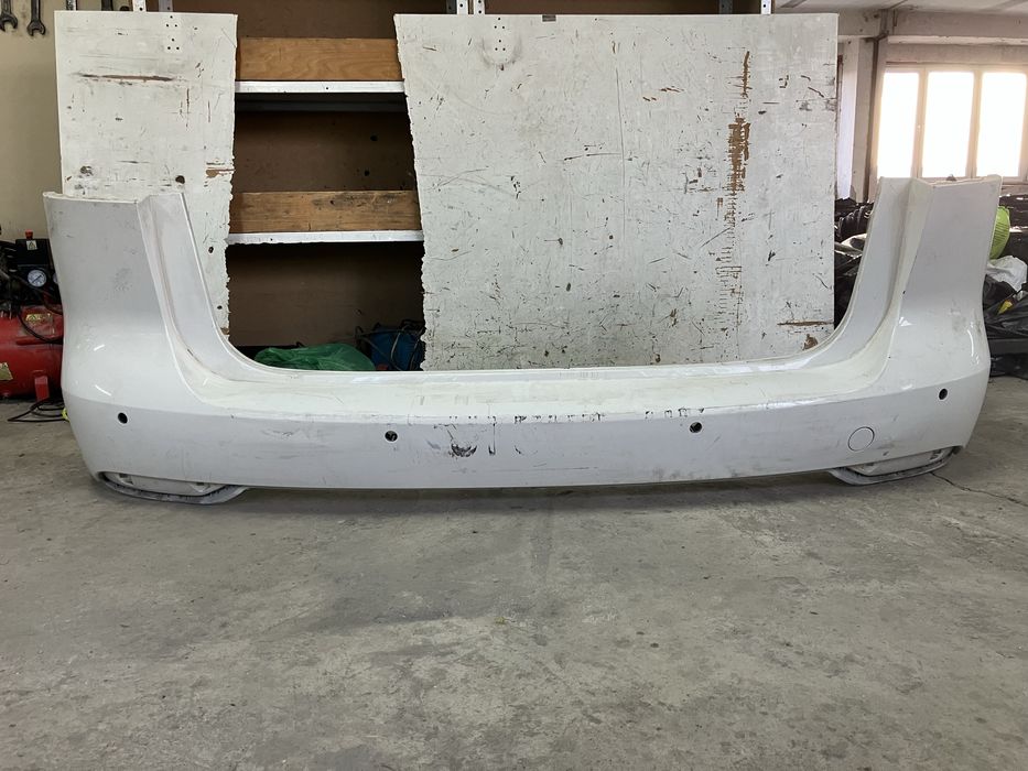 Задна броня за VW Touran Фолксваген Тауран 2010-2015г