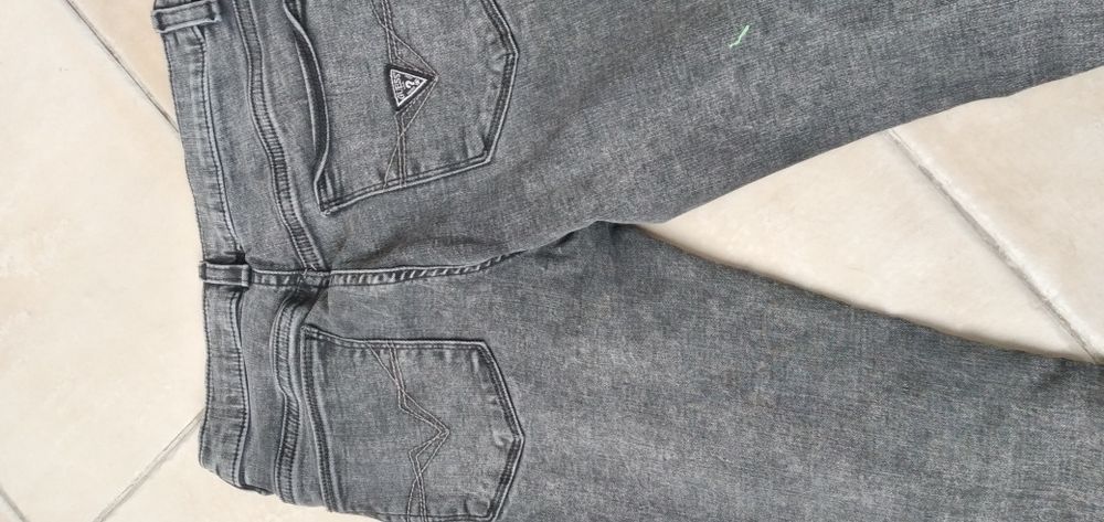 Клинове и дънки за момиче