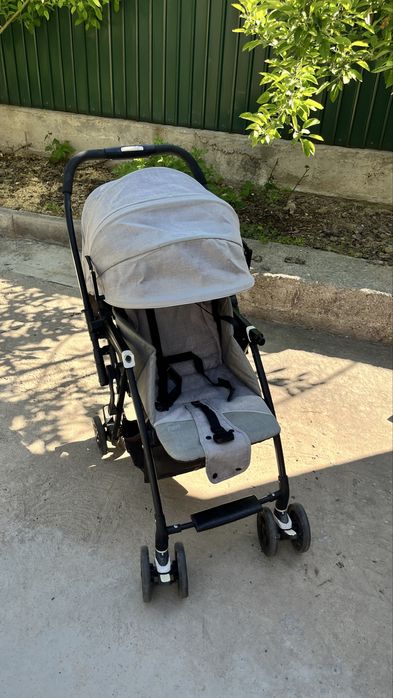 Коляска. Прогулочная коляска. Коляска для малышей