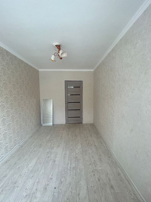 Продаётся 2 комн район 7 школа