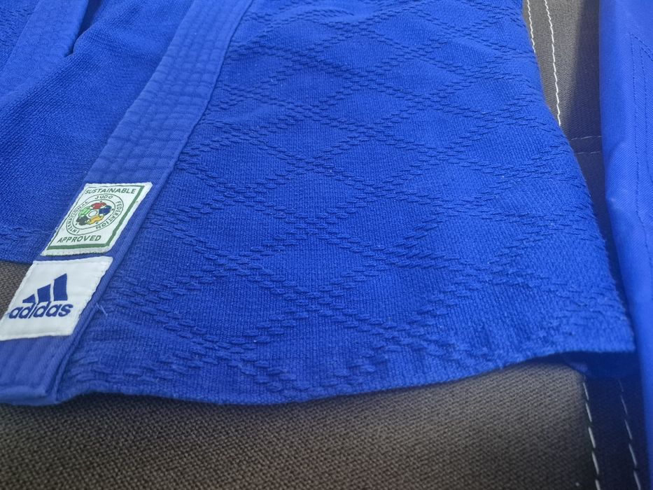 Продам форму для дзюдо
