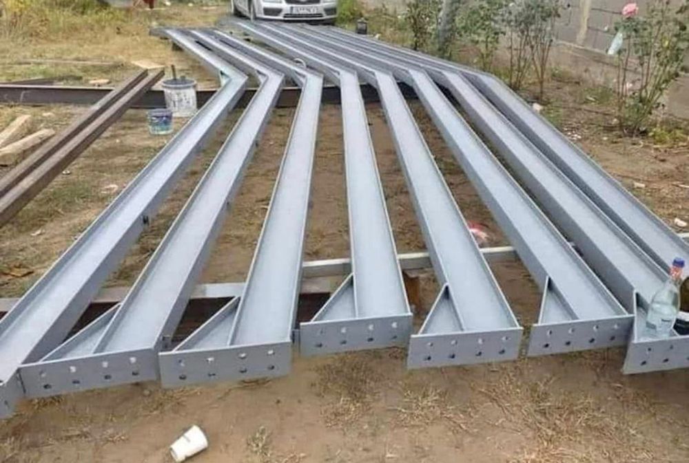 Vând hala metalica 10 m x20 m x5