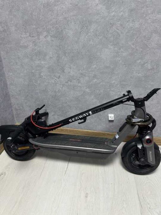 Электросамокат ninebot F3
