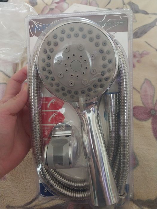 Продам душ лейку.