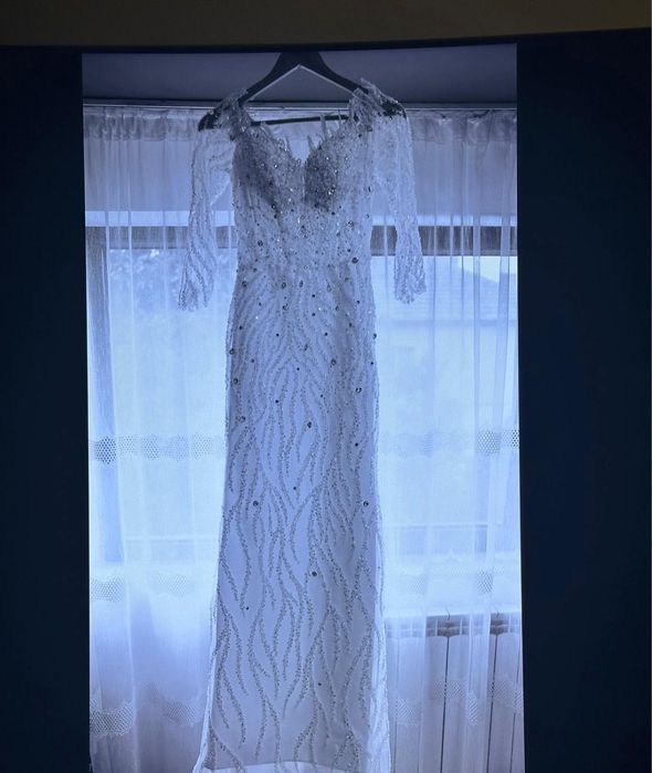 Vand rochie de mireasă