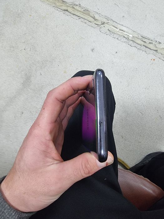 Самсунг а50 продам