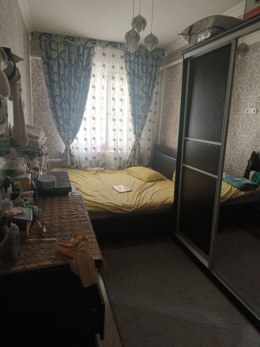 Дом сотилади Тош шахар Сергели туман 4 этажли дом 3 кават халати яхши