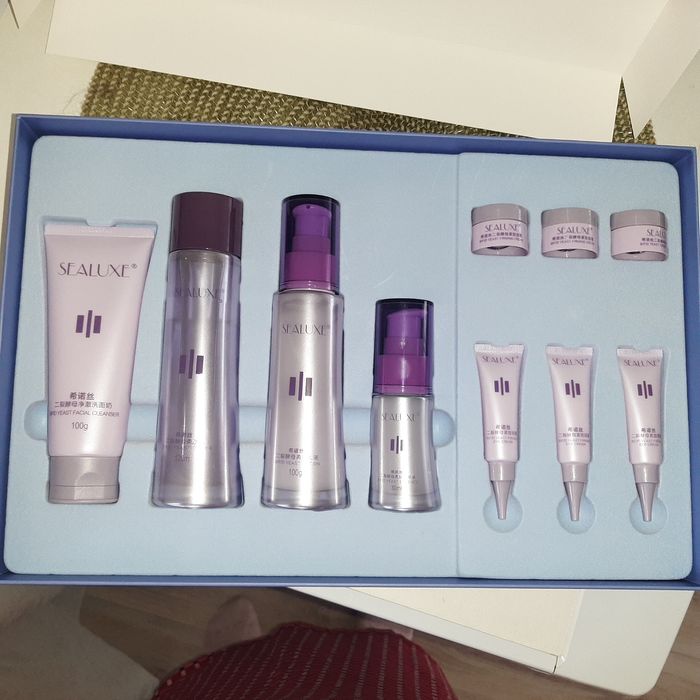 SEALUXE Набор уходовой косметики