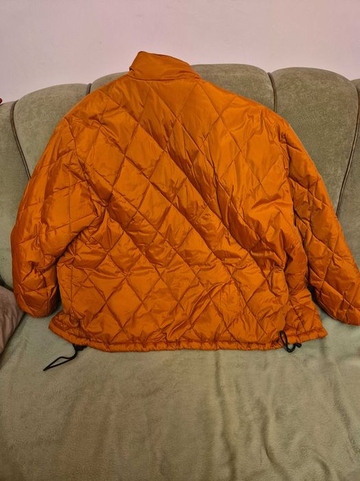 Vand Geaca Noua Cu Puf Super Oferta.
