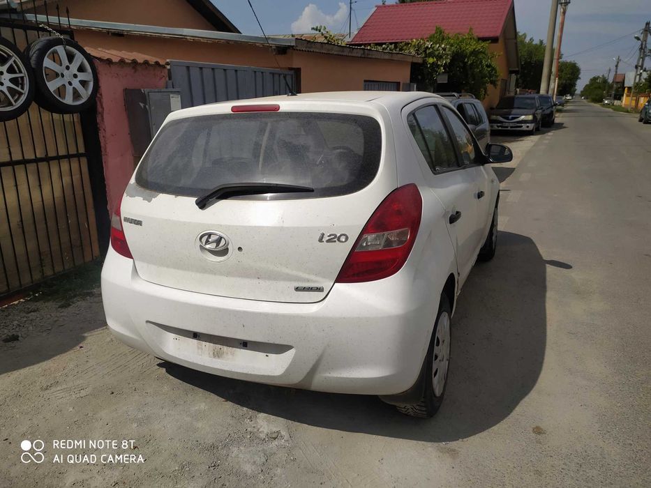 Dezmembrez Hyundai i20 și Hyundai j10