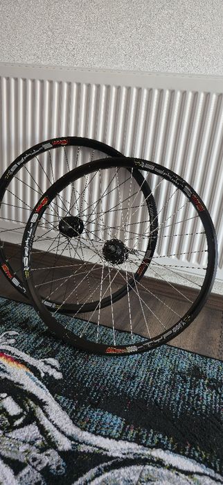 Cadru Slater dirt jumper, jante SunRims duble 26',pedalier Rant