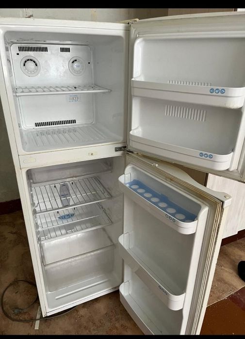 Продам холодильник LD