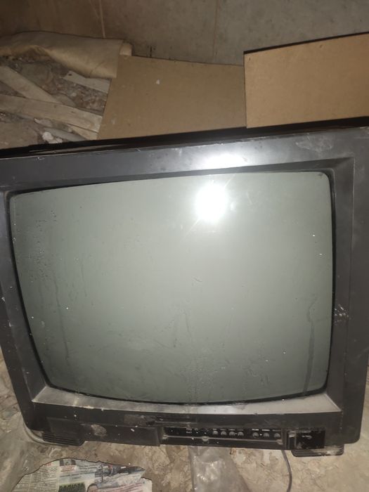Продам телевизор