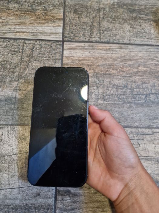 Iphone 15 black titanium
