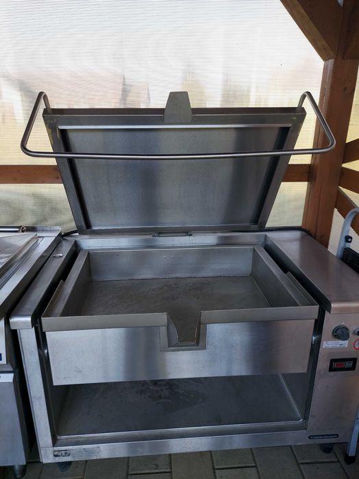 Tigaie , marmita , aragaz