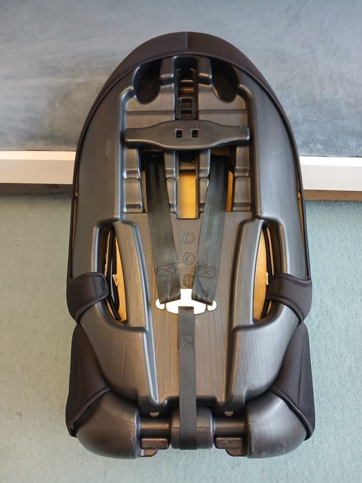 Scaun auto 2Drive (9-36 kg) – Complet, curat, stare foarte bună