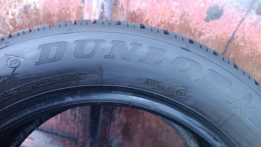 235/55/17 Dunlop