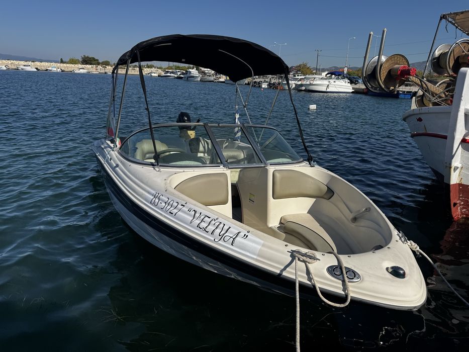Моторна лодка Sea Ray 180 sport в Гърция