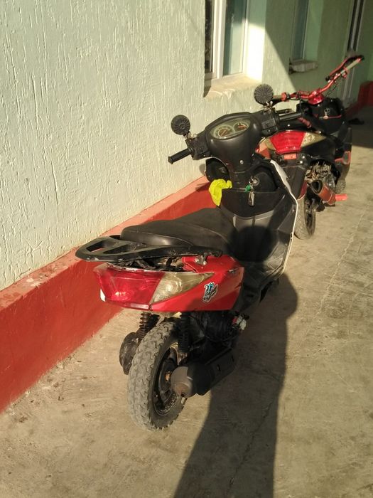 Мопед м8 бензинь