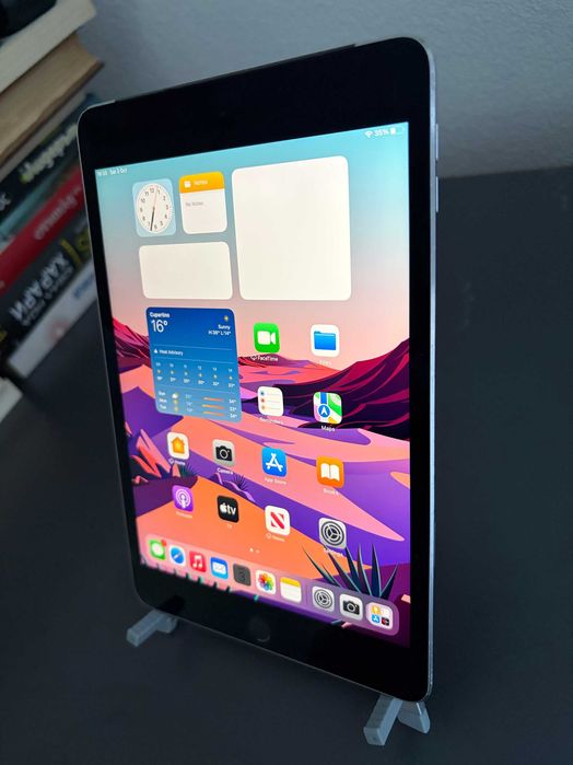 Apple iPad Mini 4 A1550 7.9' 64GB и 128 GB WiFi + Cellular - Перфектени