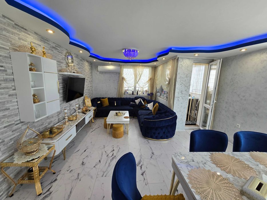 Продава се Тристаен апартамент в Велико Търново, Център - 130 кв.м за 1808 €/кв.м - Снимка #2