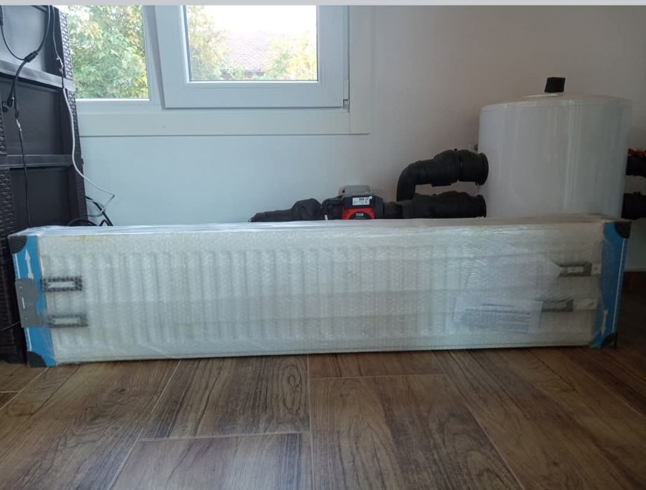 Продават се три панелни нови радиатора .