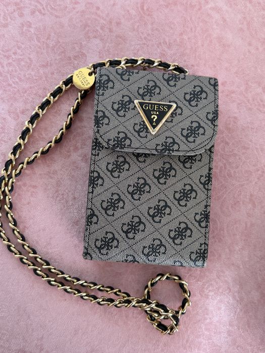 Дамска чанта Guess