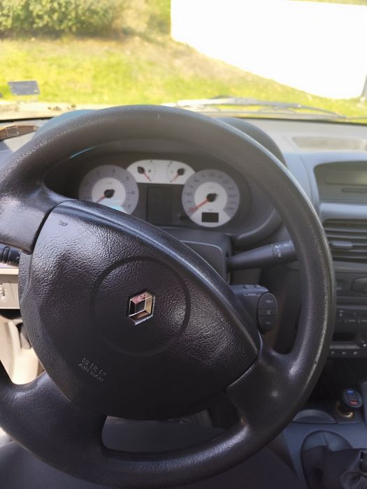 Renault Symbol бежов