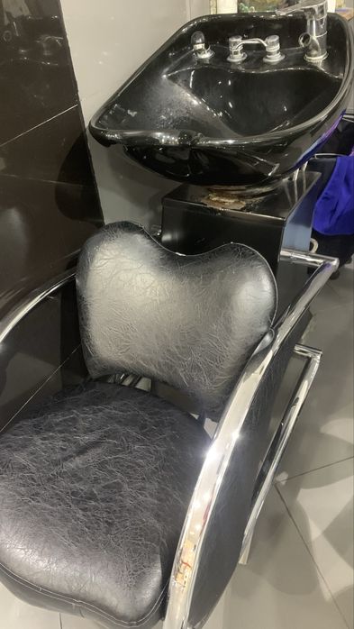 Парикмахерское оборудование срочно