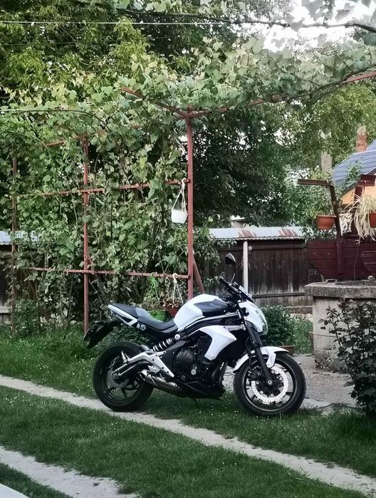 Vând Kawasaki ER6N cu abs