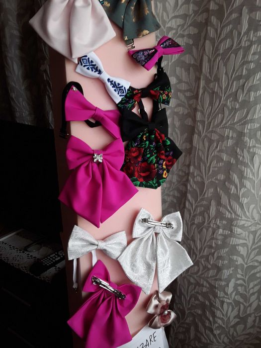 Accesorii pentru frumusete: papioane, fundite, agrafe și brauri