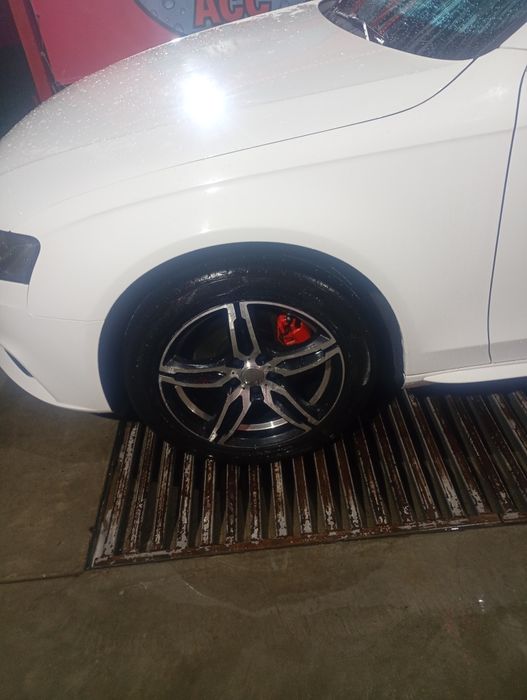 Mă vinde *AUDI A4 b8 tel 0752037167*