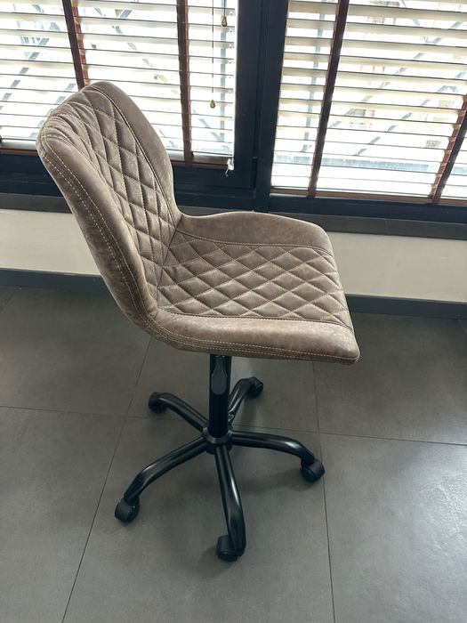 Висок Стол на колелца Jack + доставка и 24м гаранция