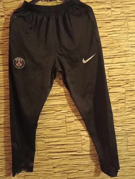 Nike  paris seint garmen adidas umbro nort face