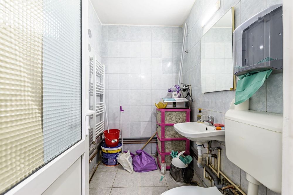 Inchiriez sau vand apartament spatiu comercial zona gări