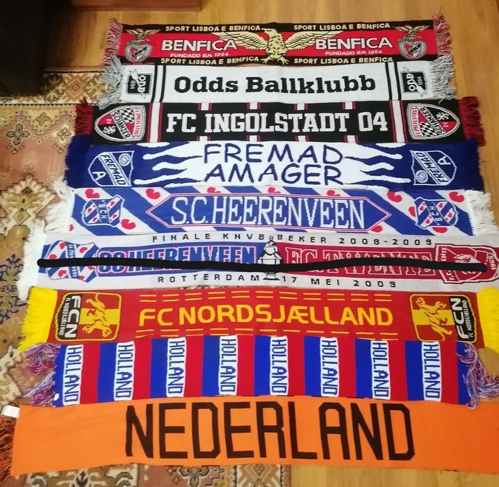 Колекционерски футболни шалове